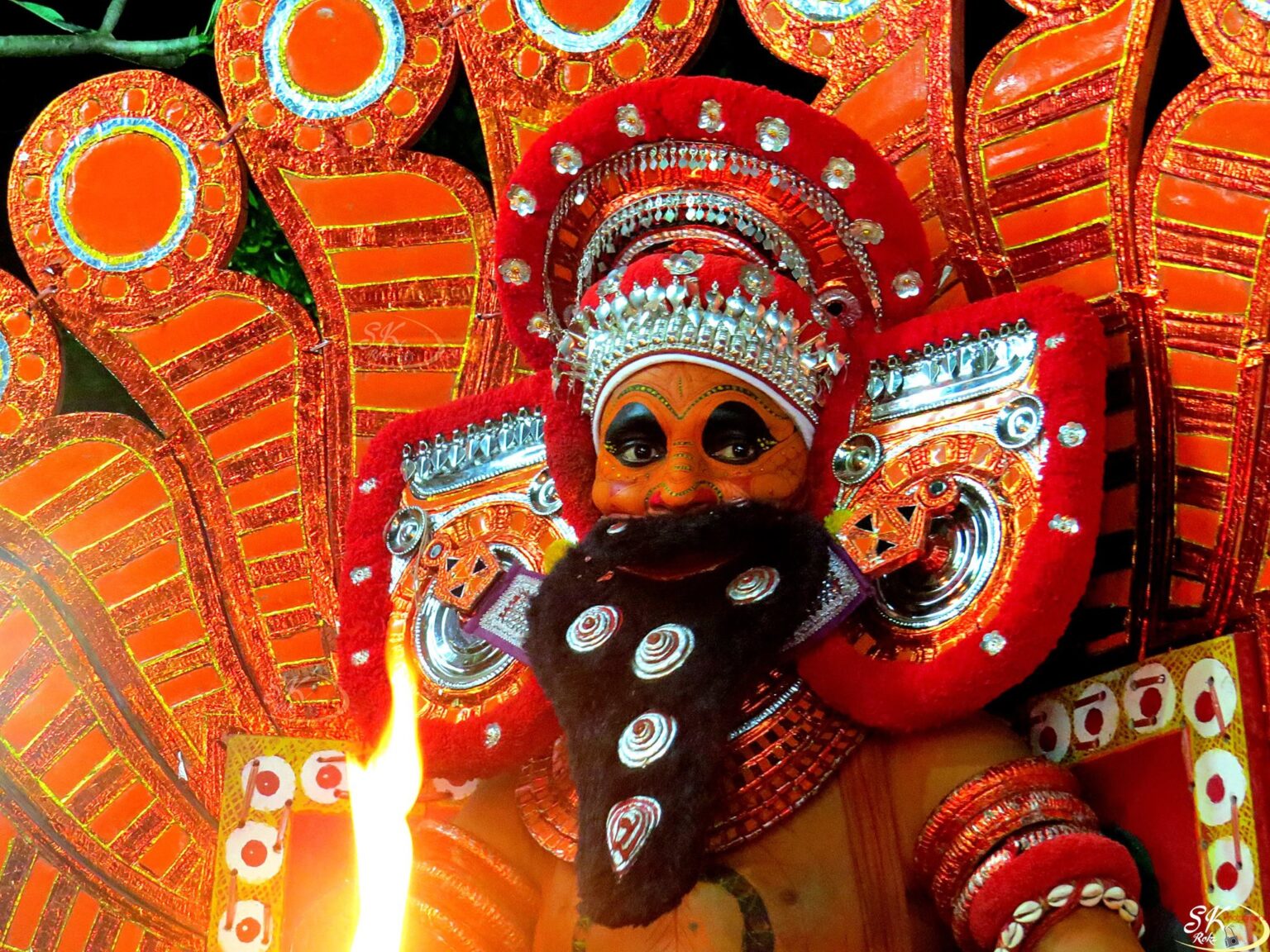 Eravari Theyyam